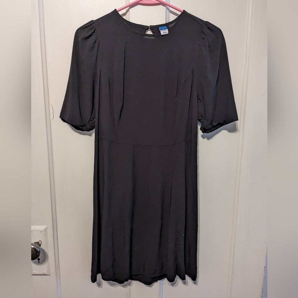 Little black dress size small